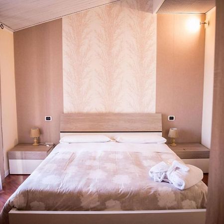 Hotel Lonatino Лонато Экстерьер фото