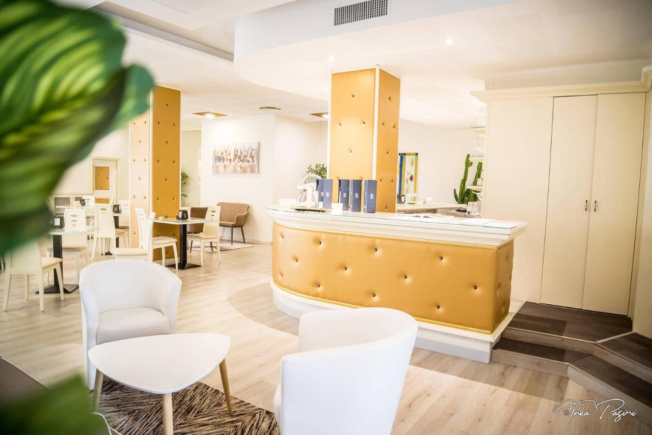 Hotel Lonatino Лонато Экстерьер фото