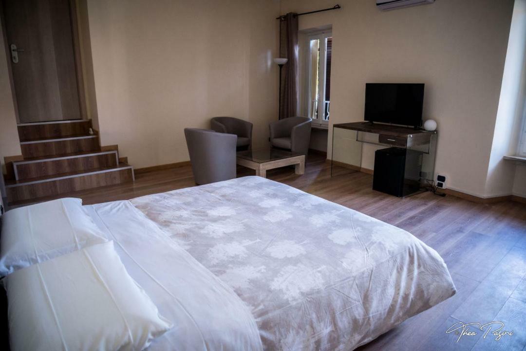 Hotel Lonatino Лонато Экстерьер фото